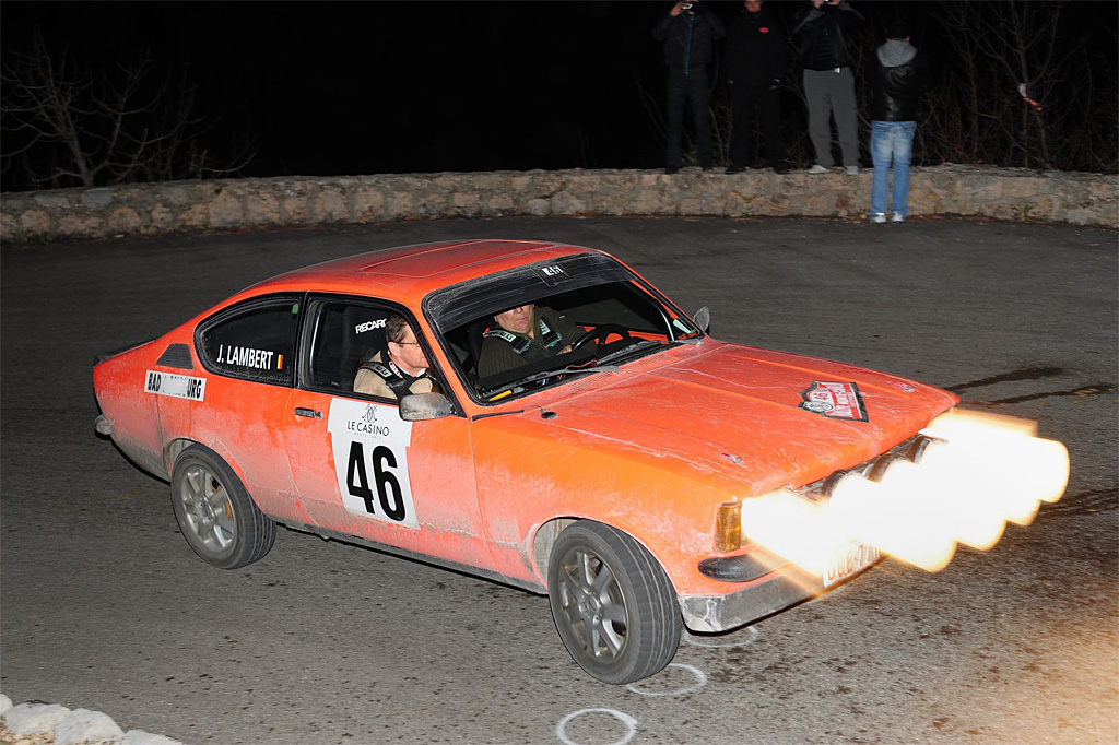 De dobbelte vindere af Rally Monte-Carlo Historique, belgierne Jose Lareppe og Joseph Lambert er blandt favoritterne i Oresund Rallys klassiske del i denne Opel Kadett GT/E fra 1977
(Foto: Michael Eisenberg)
